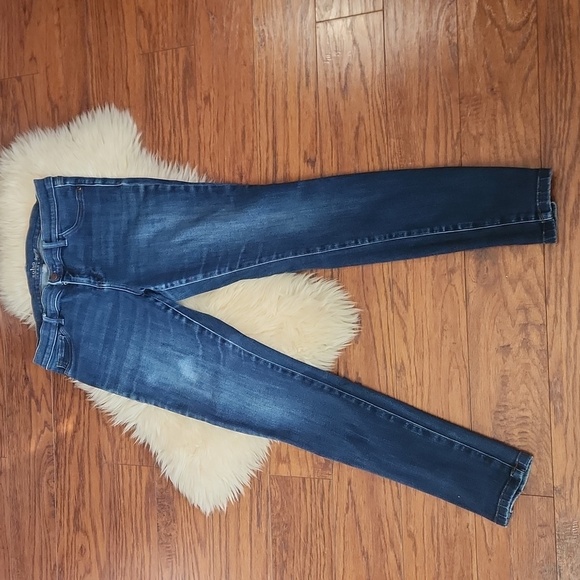 New York & Company Dark Wash Skinny Jean's - Picture 3 of 4